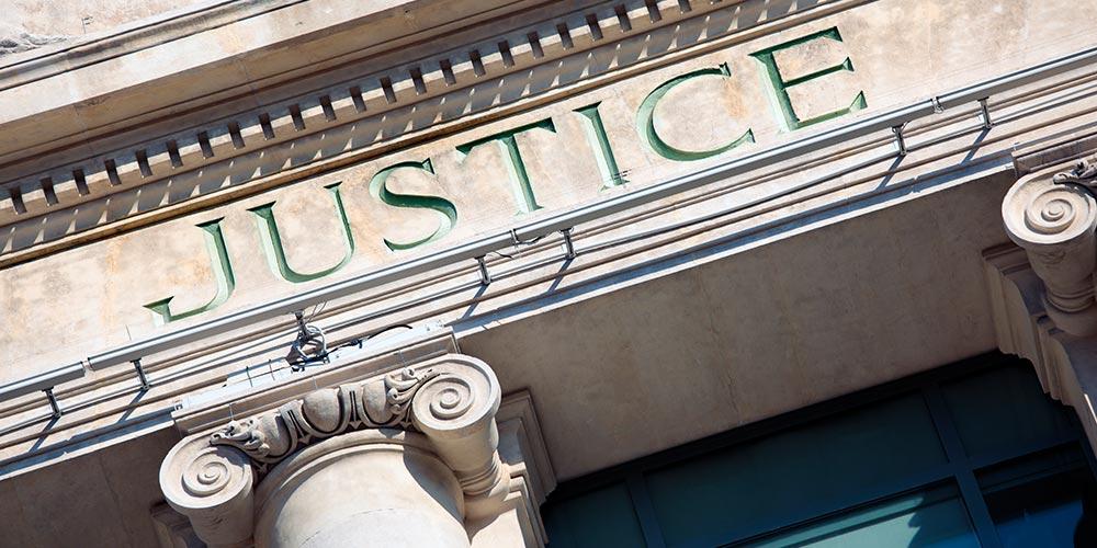 نظام إدارة مكاتب المحاماة